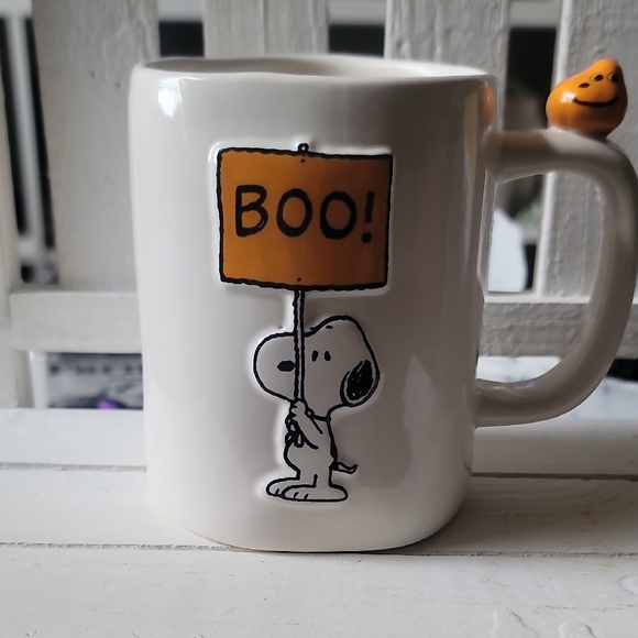Rae Dunn X Snoopy Halloween Mug - Picture 1 of 5